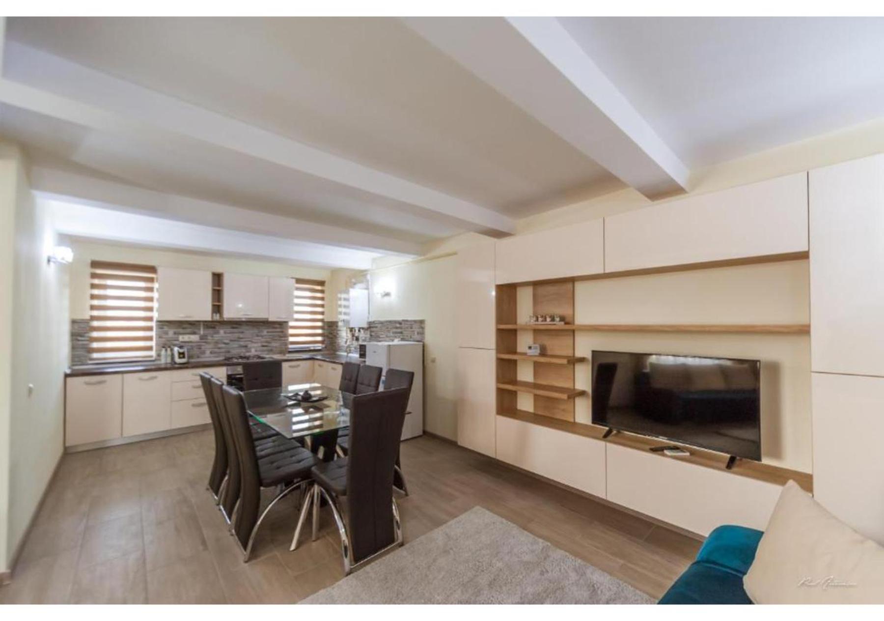 Luxury Apartment Piteşti Exterior foto